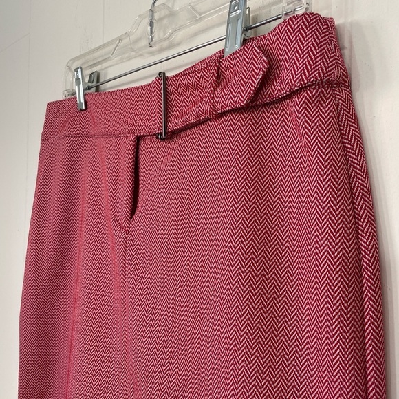 Express NEW Red Herringbone Pencil Mini Skirt Holiday Festive Size 9/10 NWT - Picture 4 of 12
